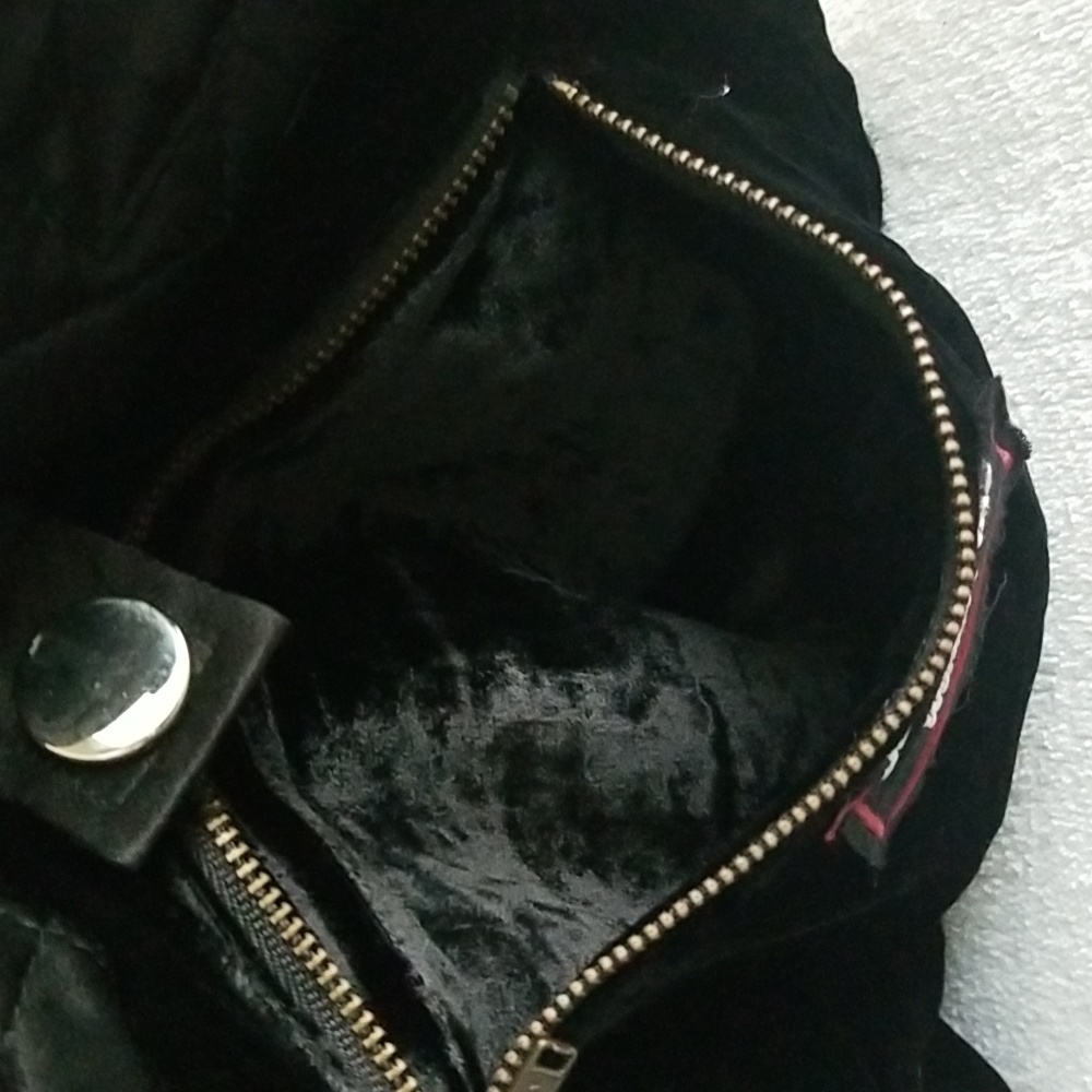 New Johnny Was Lilith Quilted Satin Tote - Picture 12 of 14